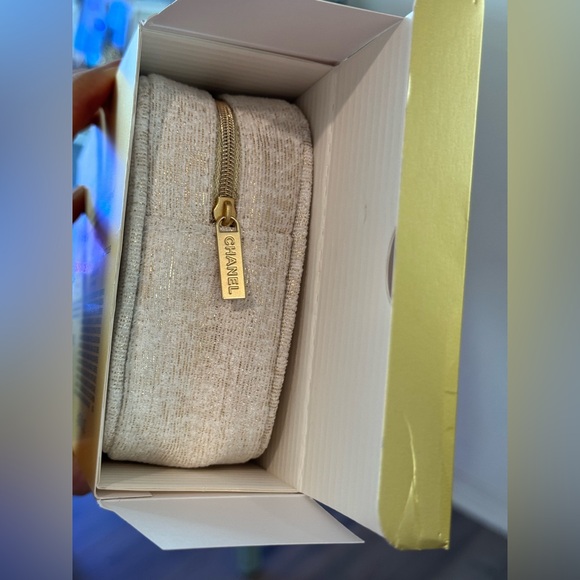 Chanel Beauty Makeup Set New In Box and Amanda Greenwood CC Butterfly MUG - Picture 14 of 16